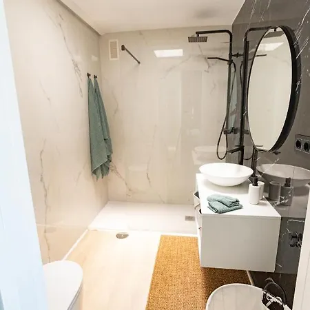 Beautiful With 2 Terraces, Pool & *