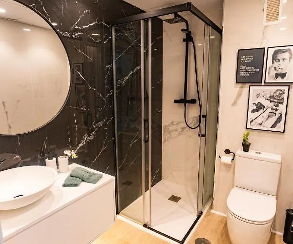 Beautiful With 2 Terraces, Pool & Torremolinos